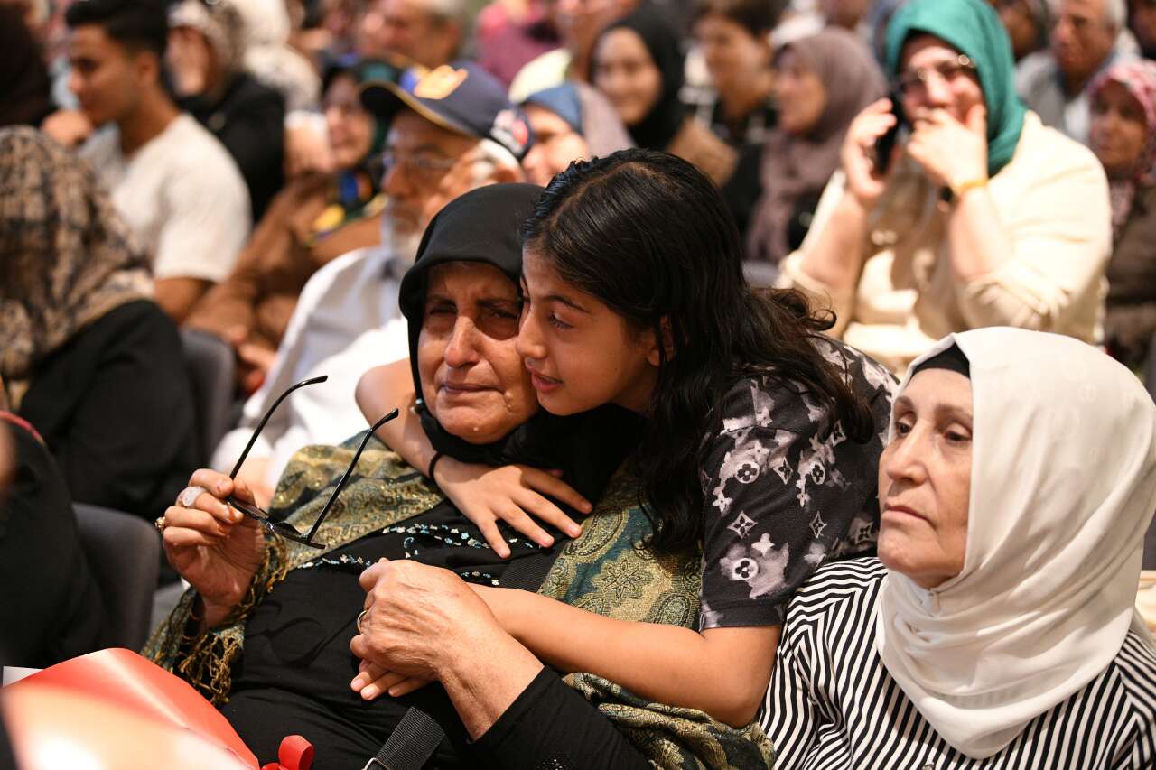 Konya Büyükşehir umre çekilişini yaptı, kurada adını duyan gözyaşını tutamadı 3